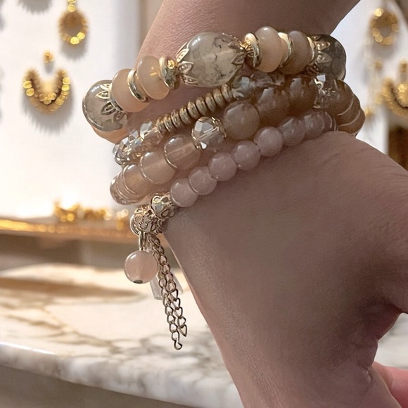 4pcs/Set Bohemian Style Beads Multilayer Stacking Stretch Bracelet. - Picture 4 of 5